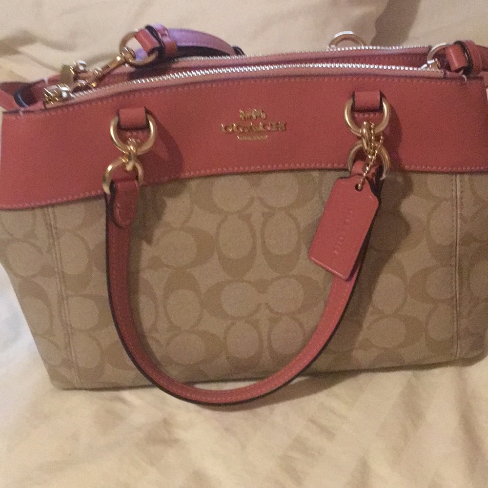 Coach Signature Zip Tote